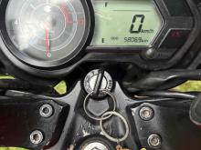 https://riyasewana.com/uploads/bajaj-pulsar-135-1211511324484.jpg