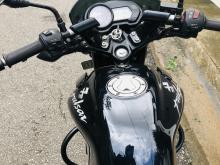 https://riyasewana.com/uploads/bajaj-pulsar-135-1213503919105.jpg