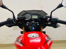 https://riyasewana.com/uploads/bajaj-pulsar-135-127473813844.jpg