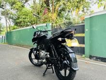 https://riyasewana.com/uploads/bajaj-pulsar-135-129155119824.jpg