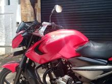 https://riyasewana.com/uploads/bajaj-pulsar-135-131255086884.jpg