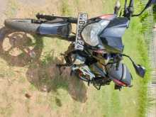 https://riyasewana.com/uploads/bajaj-pulsar-135-1321181913042.jpg