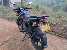 https://riyasewana.com/uploads/bajaj-pulsar-135-135455819423.jpg