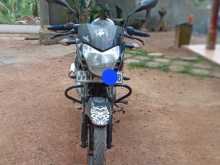 https://riyasewana.com/uploads/bajaj-pulsar-135-136323313561.jpg