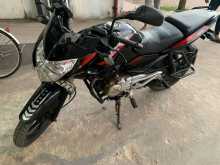 https://riyasewana.com/uploads/bajaj-pulsar-135-142225104622.jpg