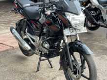 https://riyasewana.com/uploads/bajaj-pulsar-135-151617481462.jpg
