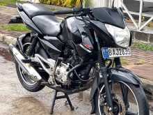 https://riyasewana.com/uploads/bajaj-pulsar-135-1615534013301.jpg