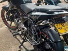 https://riyasewana.com/uploads/bajaj-pulsar-135-16174504448252.jpg