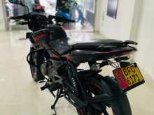 https://riyasewana.com/uploads/bajaj-pulsar-135-16920351613.jpg