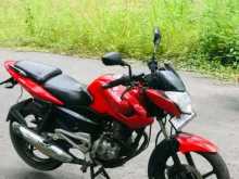 https://riyasewana.com/uploads/bajaj-pulsar-135-171800294593.jpg