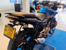 https://riyasewana.com/uploads/bajaj-pulsar-135-17948091413.jpg
