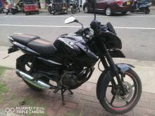 https://riyasewana.com/uploads/bajaj-pulsar-135-181608106484.jpg