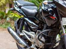 https://riyasewana.com/uploads/bajaj-pulsar-135-211226044063.jpg
