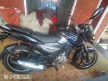 https://riyasewana.com/uploads/bajaj-pulsar-135-2113133813914.jpg