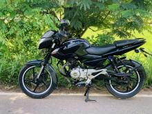 https://riyasewana.com/uploads/bajaj-pulsar-135-21545096012.jpg