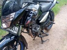 https://riyasewana.com/uploads/bajaj-pulsar-135-22133356490348.jpg