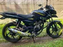 https://riyasewana.com/uploads/bajaj-pulsar-135-2214163213811.jpg