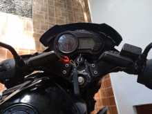 https://riyasewana.com/uploads/bajaj-pulsar-135-228113013073.jpg