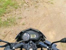 https://riyasewana.com/uploads/bajaj-pulsar-135-2310235424071.jpg