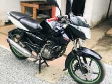 https://riyasewana.com/uploads/bajaj-pulsar-135-2413072913214.jpg