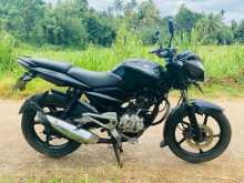 https://riyasewana.com/uploads/bajaj-pulsar-135-248003613342.jpg