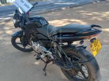 https://riyasewana.com/uploads/bajaj-pulsar-135-251528571340485.jpg