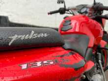 https://riyasewana.com/uploads/bajaj-pulsar-135-2523262113413.jpg