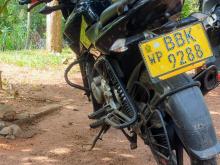 https://riyasewana.com/uploads/bajaj-pulsar-135-258191219464.jpg