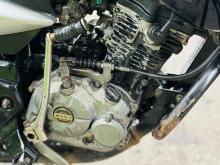 https://riyasewana.com/uploads/bajaj-pulsar-135-2717322319275.jpg