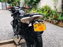 https://riyasewana.com/uploads/bajaj-pulsar-135-27424613814.jpg
