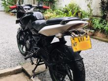 https://riyasewana.com/uploads/bajaj-pulsar-135-27451319706.jpg