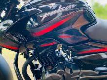 https://riyasewana.com/uploads/bajaj-pulsar-135-281614146345.jpg