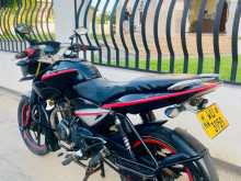 https://riyasewana.com/uploads/bajaj-pulsar-135-282105064863.jpg