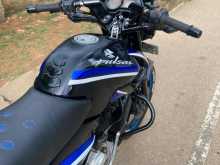 https://riyasewana.com/uploads/bajaj-pulsar-135-29070213443.jpg