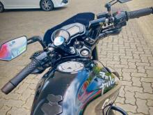 https://riyasewana.com/uploads/bajaj-pulsar-135-301618516386.jpg