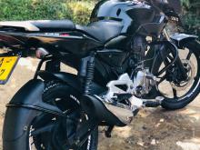https://riyasewana.com/uploads/bajaj-pulsar-135-3017075519085.jpg