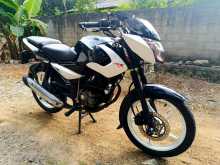 https://riyasewana.com/uploads/bajaj-pulsar-135-302126124332.jpg