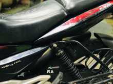 https://riyasewana.com/uploads/bajaj-pulsar-135-311010613014.jpg
