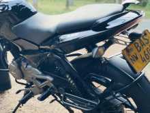https://riyasewana.com/uploads/bajaj-pulsar-135-3111132022393.jpg