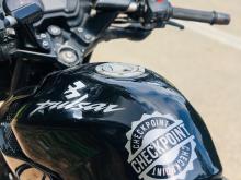 https://riyasewana.com/uploads/bajaj-pulsar-135-312541819686.jpg
