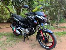 https://riyasewana.com/uploads/bajaj-pulsar-135-320471322333.jpg