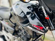 https://riyasewana.com/uploads/bajaj-pulsar-135-49032413604.jpg