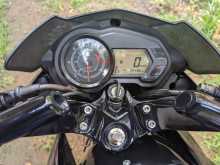 https://riyasewana.com/uploads/bajaj-pulsar-135-49433613824.jpg