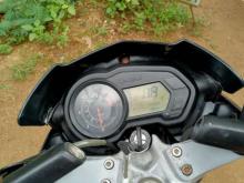 https://riyasewana.com/uploads/bajaj-pulsar-135-5836446492.jpg