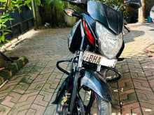 https://riyasewana.com/uploads/bajaj-pulsar-135-611354813113.jpg
