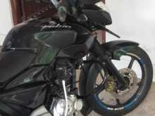 https://riyasewana.com/uploads/bajaj-pulsar-135-615342813992.jpg