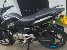 https://riyasewana.com/uploads/bajaj-pulsar-135-715063719886.jpg
