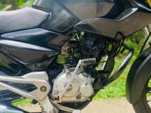 https://riyasewana.com/uploads/bajaj-pulsar-135-813353322423.jpg