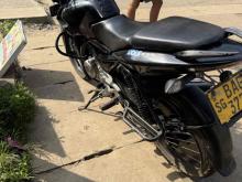 https://riyasewana.com/uploads/bajaj-pulsar-135-815235024361.jpg