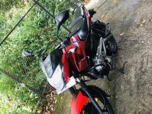 https://riyasewana.com/uploads/bajaj-pulsar-135-90063519085.jpg